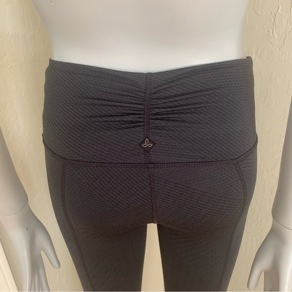 PRANA Lot of 3 Pair XS Leggings and Capri Pants Printed - Picture 6 of 16